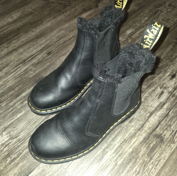 Dr. Martens 2976 Faux Fur Lined Chelsea Boots Sz 8 (7 Mens) - Picture 3 of 11